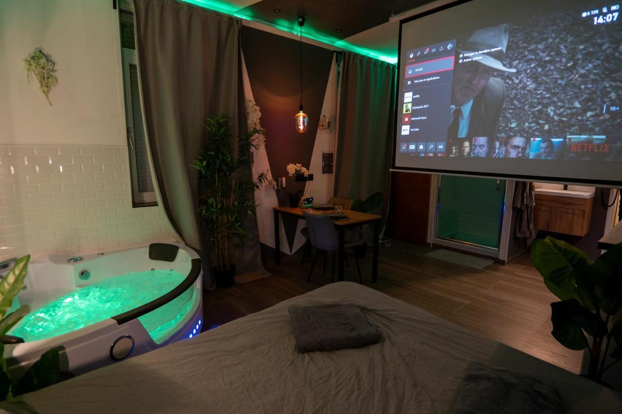 Capsule Color Deluxe Balneo I Ecran Home Cinema I Console De Jeux Trith-Saint-Leger Exteriér fotografie